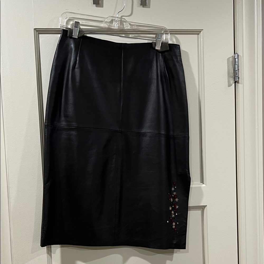 Elegant Chocolate Brown Leather Skirt